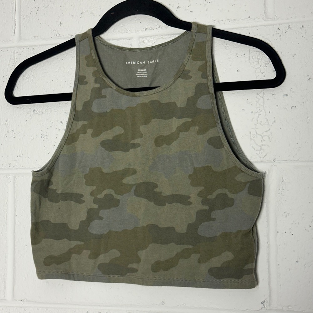 American Eagle Womens Green Camo High Neck Sleeveless Crop Top Tank Size Medium